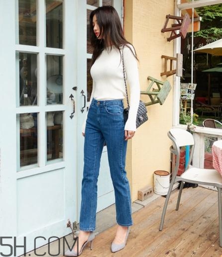 白色毛衣配什么褲子？白色毛衣搭配褲子圖片