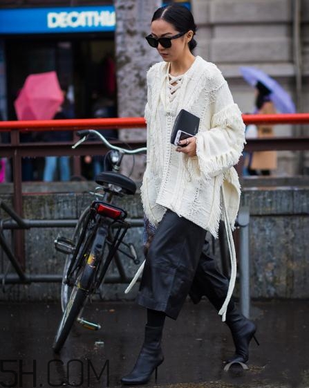 白色毛衣配什么褲子？白色毛衣搭配褲子圖片