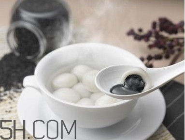 速凍湯圓冷水煮還是熱水煮？速凍湯圓保質(zhì)期多久