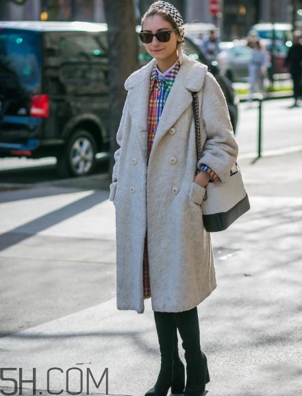 白色包包臟了怎么辦？白色包包臟了用什么洗？