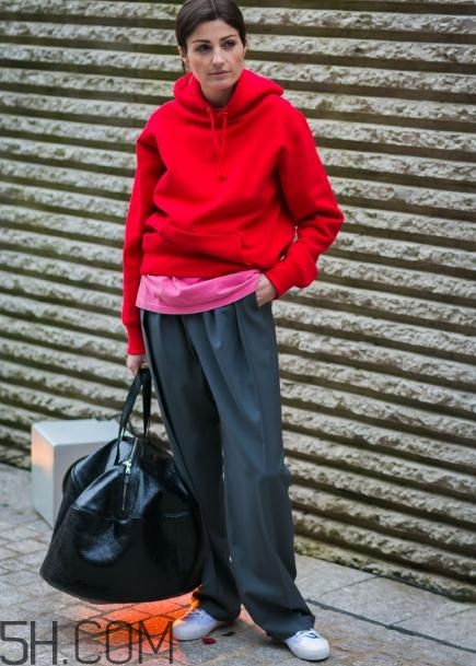 紅色衣服褪色怎么補(bǔ)救？紅色衣服掉色如何處理？