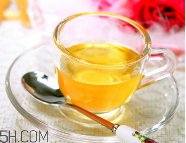 喝蜂蜜水能解酒嗎？蜂蜜吃多了會(huì)怎樣？