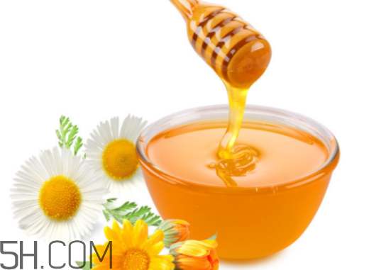 喝蜂蜜水能解酒嗎？蜂蜜吃多了會(huì)怎樣？