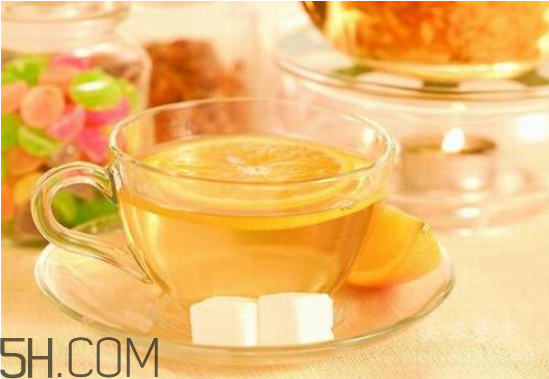 怎樣喝蜂蜜水才更好？喝蜂蜜的最佳方法