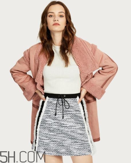 ur的衣服怎么樣？ur的衣服可以退嗎？