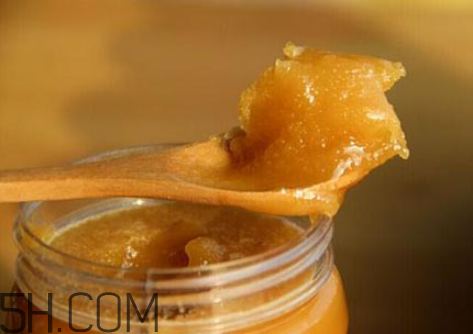 蜂蜜凝固是真蜂蜜嗎？怎樣鑒別土蜂蜜的真假？