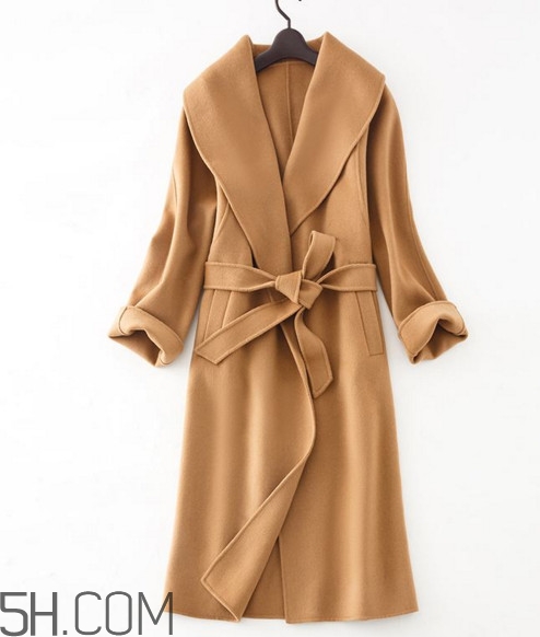 毛呢大衣干洗多少錢？毛呢大衣和羊呢大衣有什么區(qū)別