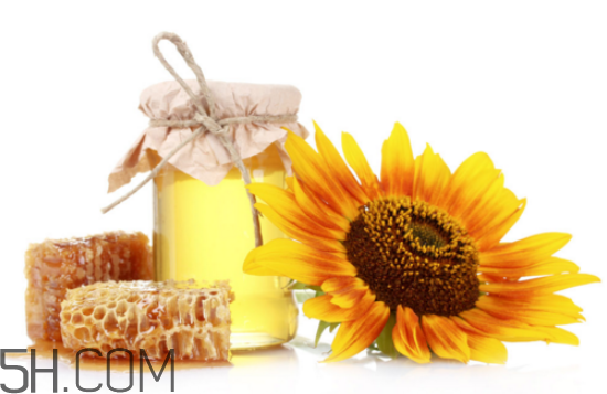 蜂蜜過期了還能吃嗎？蜂蜜中毒后該怎么辦？