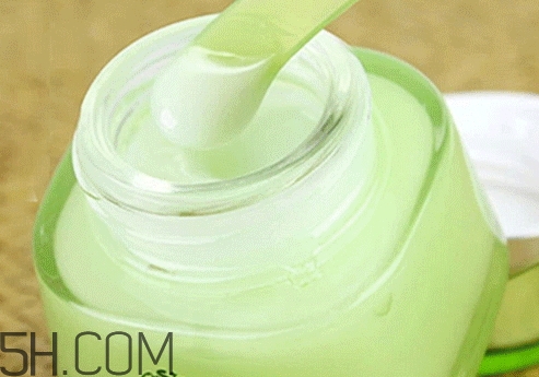 百雀羚面霜含酒精嗎？百雀羚面霜孕婦可以用嗎