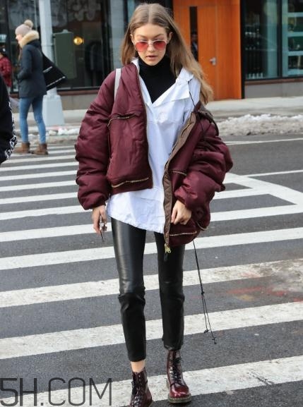 羽絨服配什么褲子好看？羽絨服搭配褲子圖片