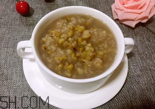 熬夜上火怎么快速降火 5個(gè)降火飲食習(xí)慣 熬夜上火怎么快速降火 5個(gè)降火飲食習(xí)慣