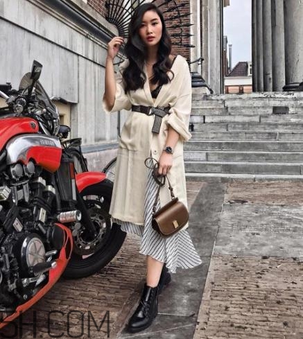 羊毛大衣可以用洗衣機(jī)嗎？羊毛大衣可以甩干嗎？