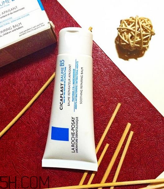 理膚泉b5有激素嗎？理膚泉b5有100ml的嗎？