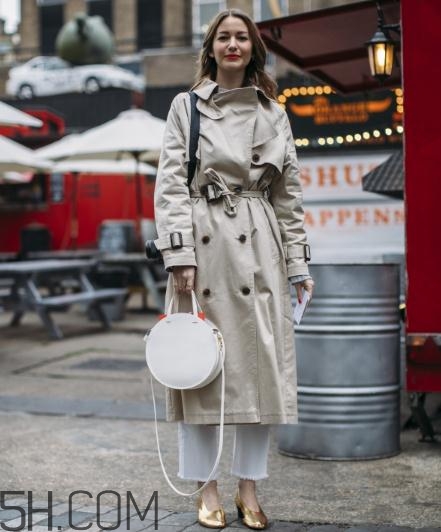 白色包包有劃痕怎么辦？白色包包上的劃痕能恢復(fù)嗎？