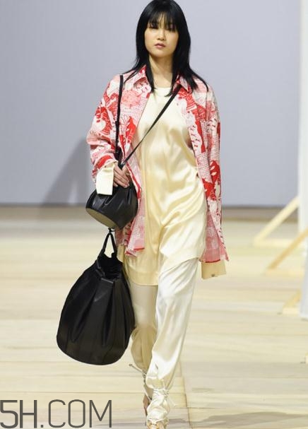 low classic2018春夏系列怎么樣_好看嗎？