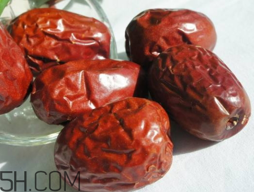 新疆大棗什么時(shí)候成熟 新疆大棗幾月份成熟 新疆大棗什么時(shí)候成熟 新疆大棗幾月份成熟