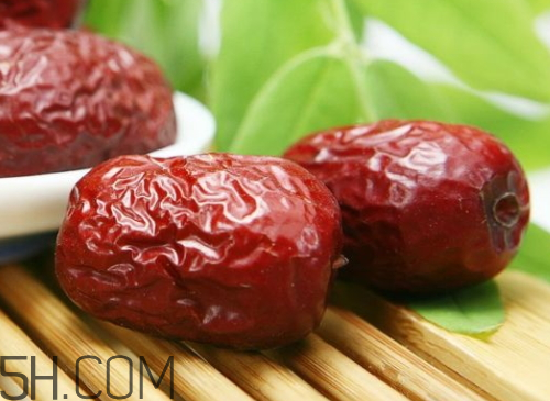 新疆大棗什么時(shí)候成熟 新疆大棗幾月份成熟 新疆大棗什么時(shí)候成熟 新疆大棗幾月份成熟