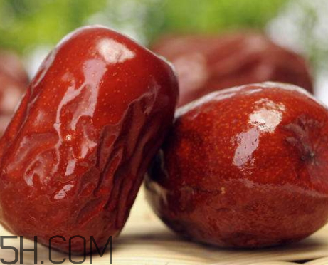 新疆紅棗什么時(shí)候成熟 新疆紅棗多少錢一斤 新疆紅棗什么時(shí)候成熟 新疆紅棗多少錢一斤