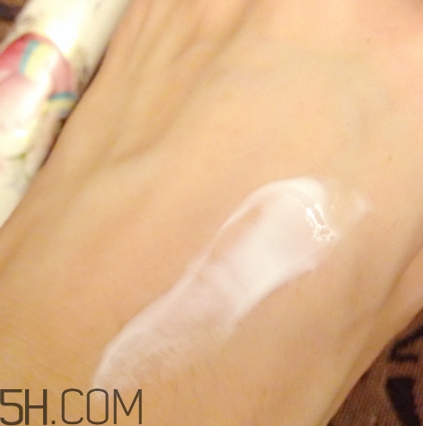 百雀羚護(hù)手霜有幾種？百雀羚護(hù)手霜哪款好用？