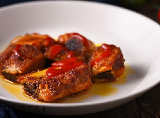 糖醋排骨醋什么時(shí)候放？糖醋排骨對身體有什么好處