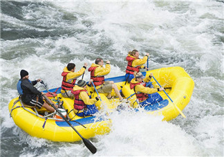 漂流小孩多大可以玩？漂流穿什么衣服鞋子合適？