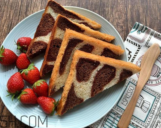 吐司是全麥面包嗎？吐司是酸性還是堿性