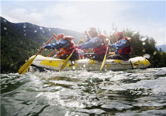 漂流遇到問(wèn)題怎么辦？漂流適合多大的小孩？