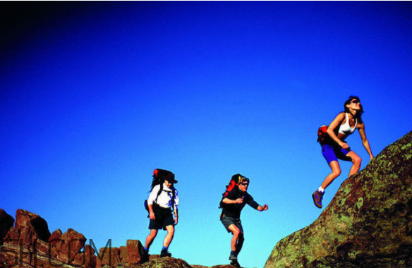 夏天爬山的好處 帶孩子爬山的注意事項 夏天爬山的好處 帶孩子爬山的注意事項
