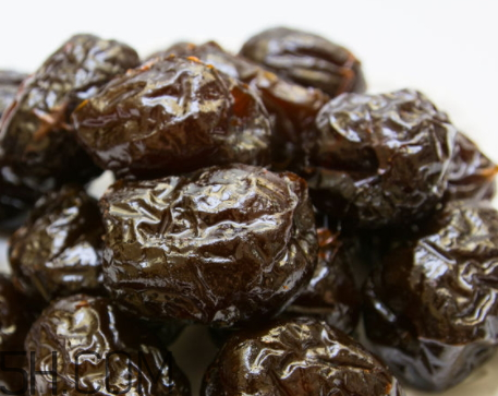 黑棗是怎么做出來的 黑棗是紅棗做的嗎 黑棗是怎么做出來的 黑棗是紅棗做的嗎