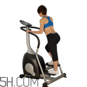 下雪爬山要準(zhǔn)備什么？爬山后小腿疼怎么按摩？