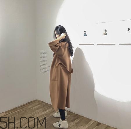 雙面羊絨大衣什么時(shí)候穿？雙面羊絨大衣什么溫度穿？