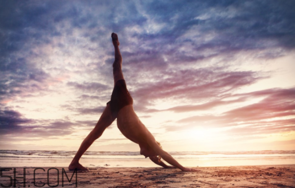 適合早上練的瑜伽體式 練習(xí)瑜伽的要領(lǐng) 適合早上練的瑜伽體式 練習(xí)瑜伽的要領(lǐng)