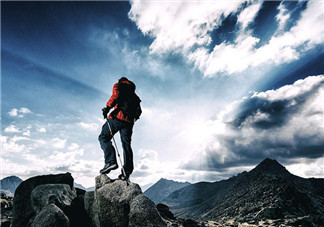 爬山后腿部酸痛怎么辦？如何防止爬山后腿疼？