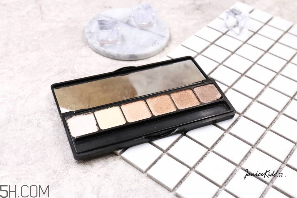 100元以內(nèi)的眼影盤有哪些值得購買? 100元以內(nèi)的眼影盤有哪些值得購買?