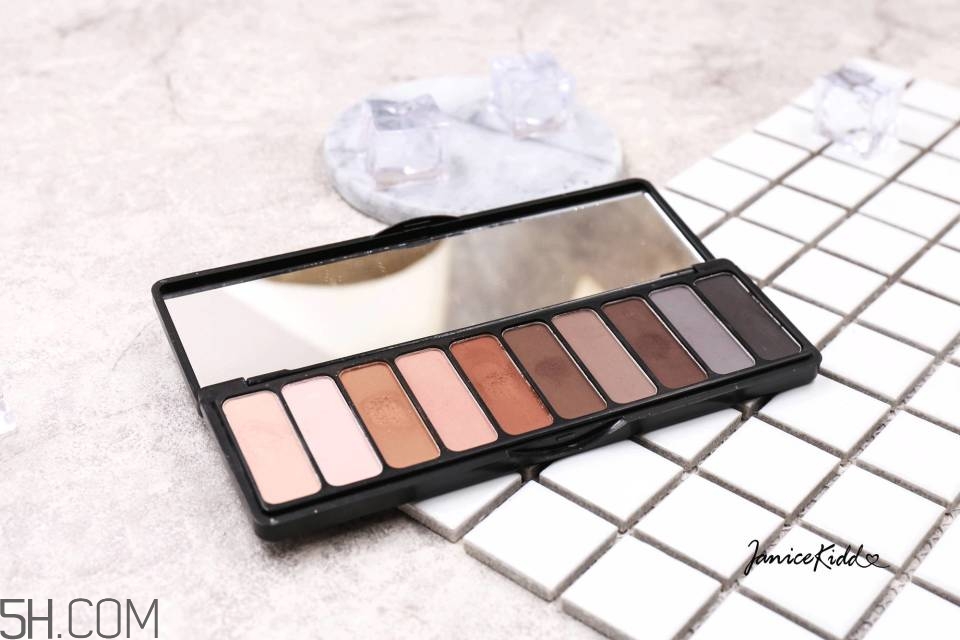 100元以內(nèi)的眼影盤有哪些值得購買? 100元以內(nèi)的眼影盤有哪些值得購買?