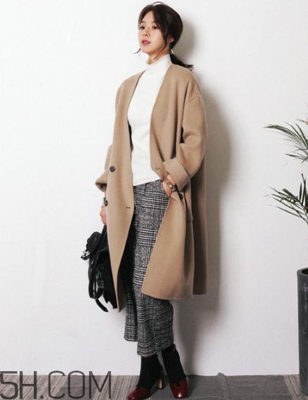 羊毛大衣發(fā)黃怎么洗？羊毛大衣發(fā)霉了怎么辦？