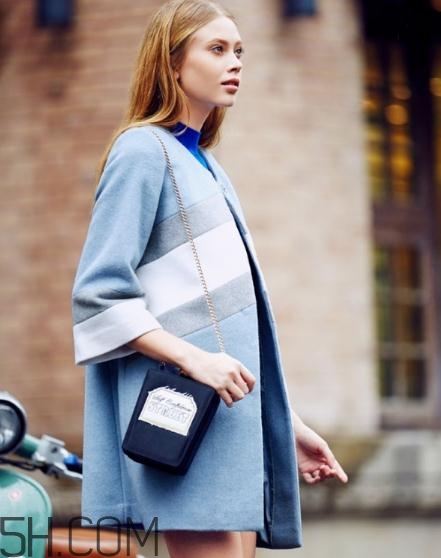 羊毛大衣發(fā)黃怎么洗？羊毛大衣發(fā)霉了怎么辦？