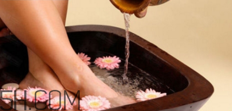 練瑜伽穿什么好？練瑜伽后可以泡腳嗎？