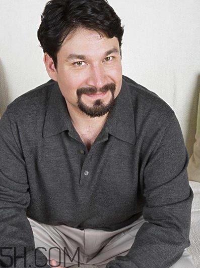 肺氣腫可以吃柿子嗎？肺氣腫可以吃補肺丸嗎？