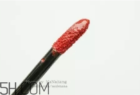 錦鯉色口紅是什么顏色？錦鯉色口紅試色