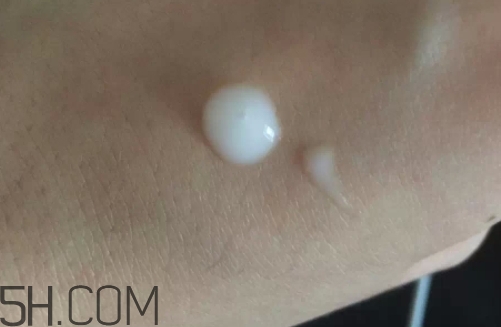 百雀羚精華液怎么用？百雀羚精華液的正確使用方法