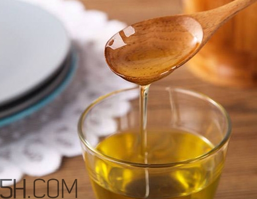 葵花籽油有轉(zhuǎn)基因的嗎？葵花籽油和玉米油哪個好