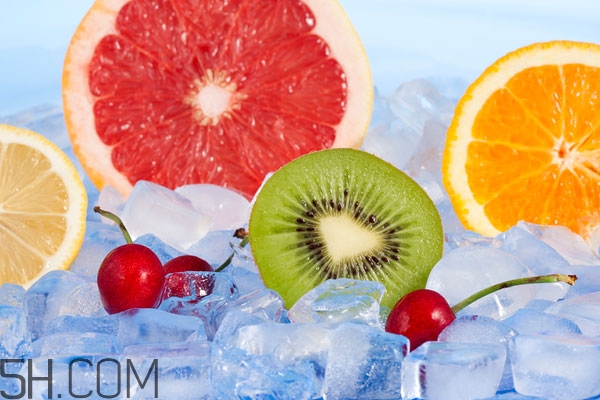 晚上睡覺前吃什么水果好還能減肥 晚上睡覺前吃什么水果好還能減肥