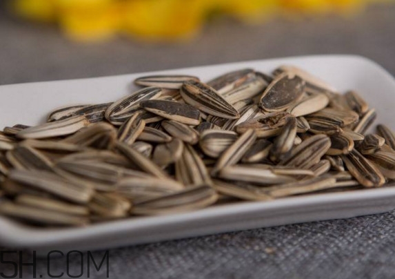 一朵向日葵能結(jié)多少葵花籽？葵花籽為什么也會(huì)致癌