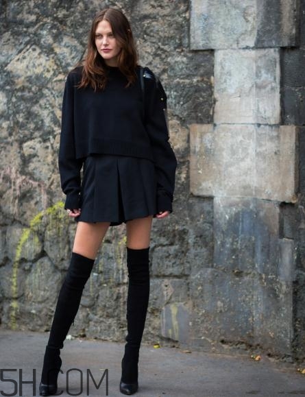 棕色頭發(fā)穿什么衣服？棕色頭發(fā)搭配什么衣服好看？