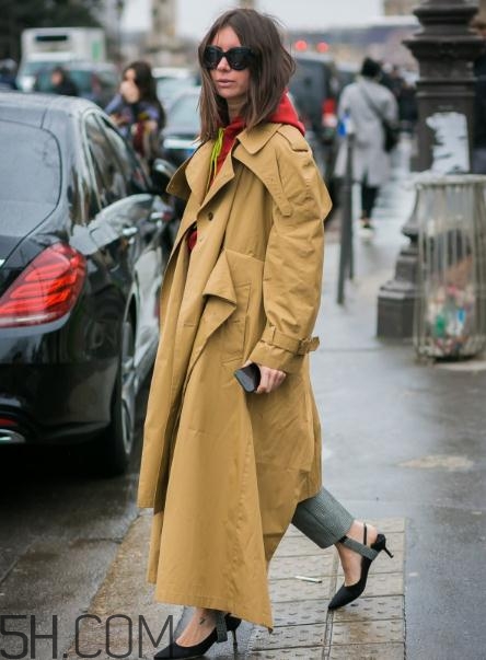 棕色頭發(fā)穿什么衣服？棕色頭發(fā)搭配什么衣服好看？