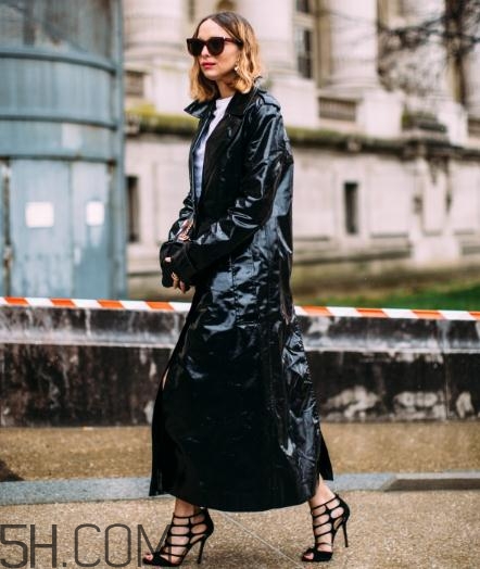 短發(fā)適合穿什么衣服？短發(fā)穿什么衣服好看？