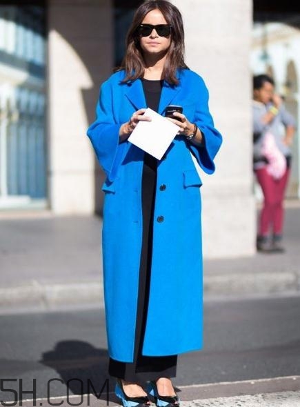 小個(gè)子女生能穿大衣嗎？小個(gè)子女生大衣穿搭技巧