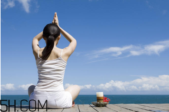 飯后多久可以練瑜伽？練高溫瑜伽的注意事項