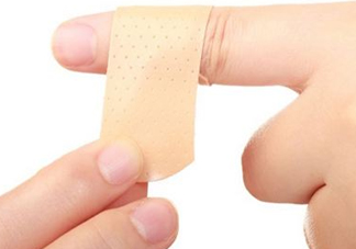 創(chuàng)可貼能沾水嗎？創(chuàng)可貼可以止血嗎